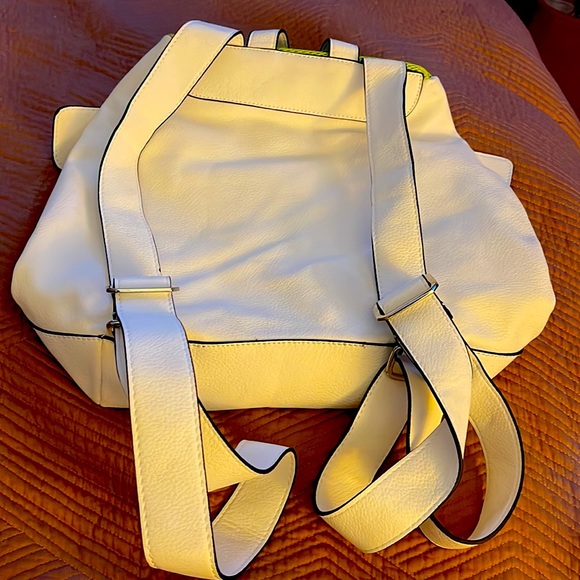 Backpack - Picture 3 of 10